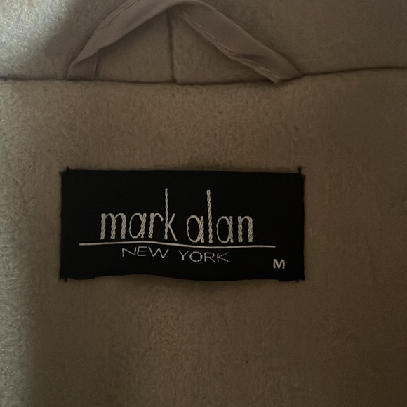 Grey coat - Picture 10 of 11